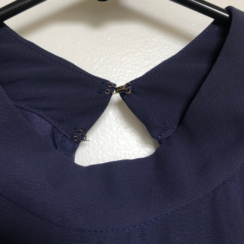 BCBG Generation - Picture 5 of 5